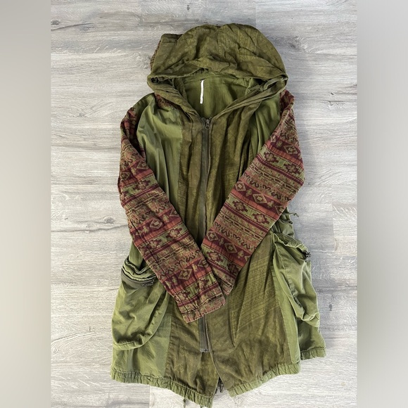 FREE PEOPLE Tapestry Army Green Jacket in XS! - Picture 3 of 5